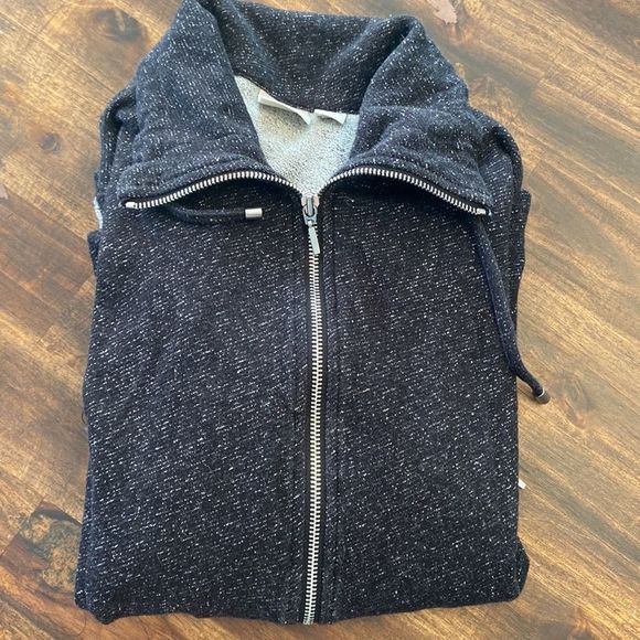 Zenergy by Chico’s size 2 lightweight jacket - Picture 13 of 13